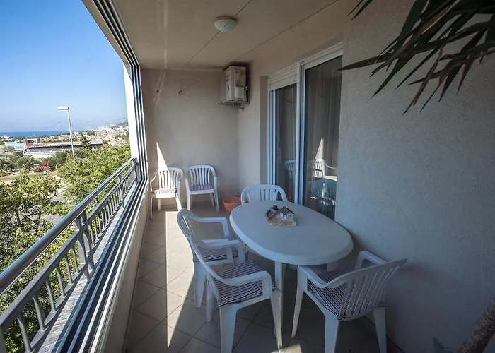 アパート M&m マカルスカ